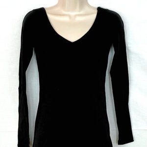 Simple Black V-Neck Long Sleeve Shirt